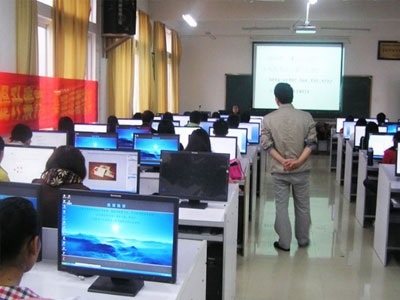 練車時(shí)什么態(tài)度，考試時(shí)什么運(yùn)氣！